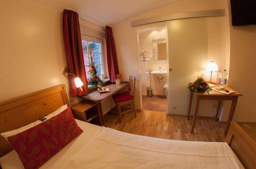 Ringhotel Lutherhotel Eisenacher Hof Quarto foto